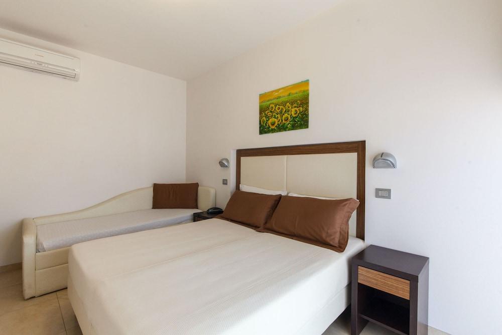 Hotel Palos Римини Екстериор снимка