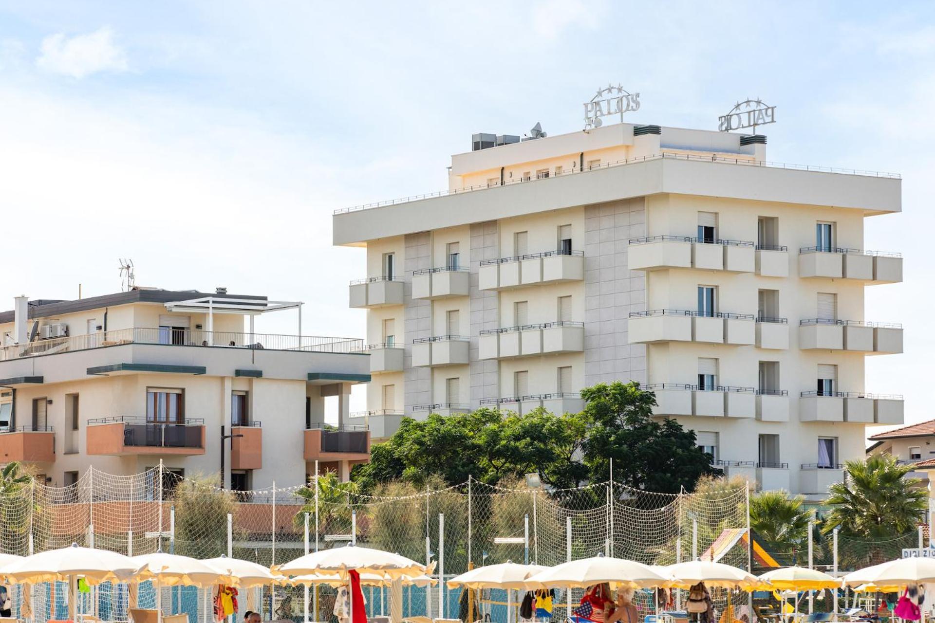 Hotel Palos Римини Екстериор снимка