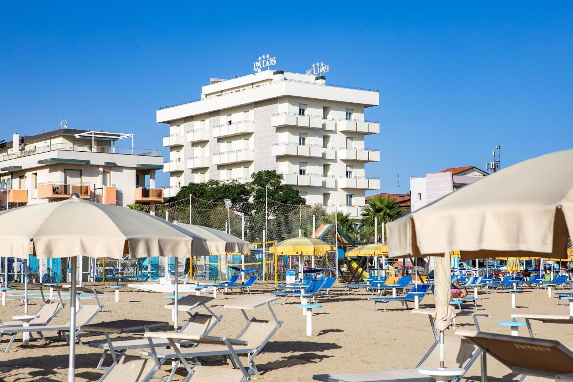 Hotel Palos Римини Екстериор снимка