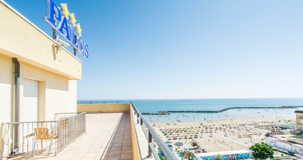 Hotel Palos Римини Екстериор снимка